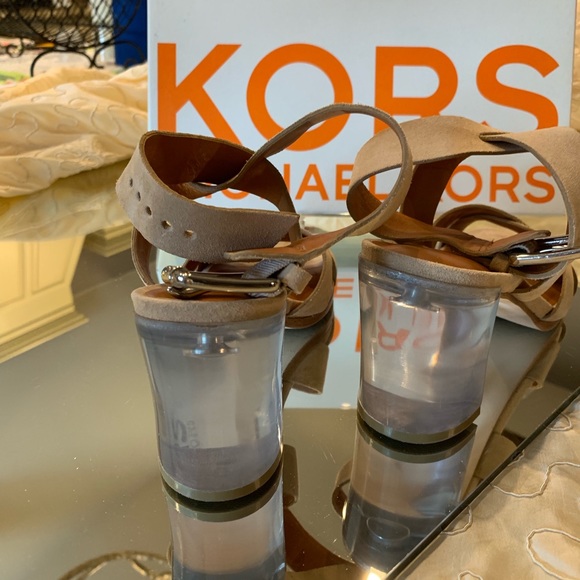 Michael Kor Shoes/sandals - Picture 3 of 3